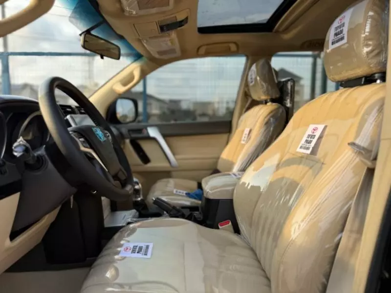 Toyota Land Cruiser   - 2016