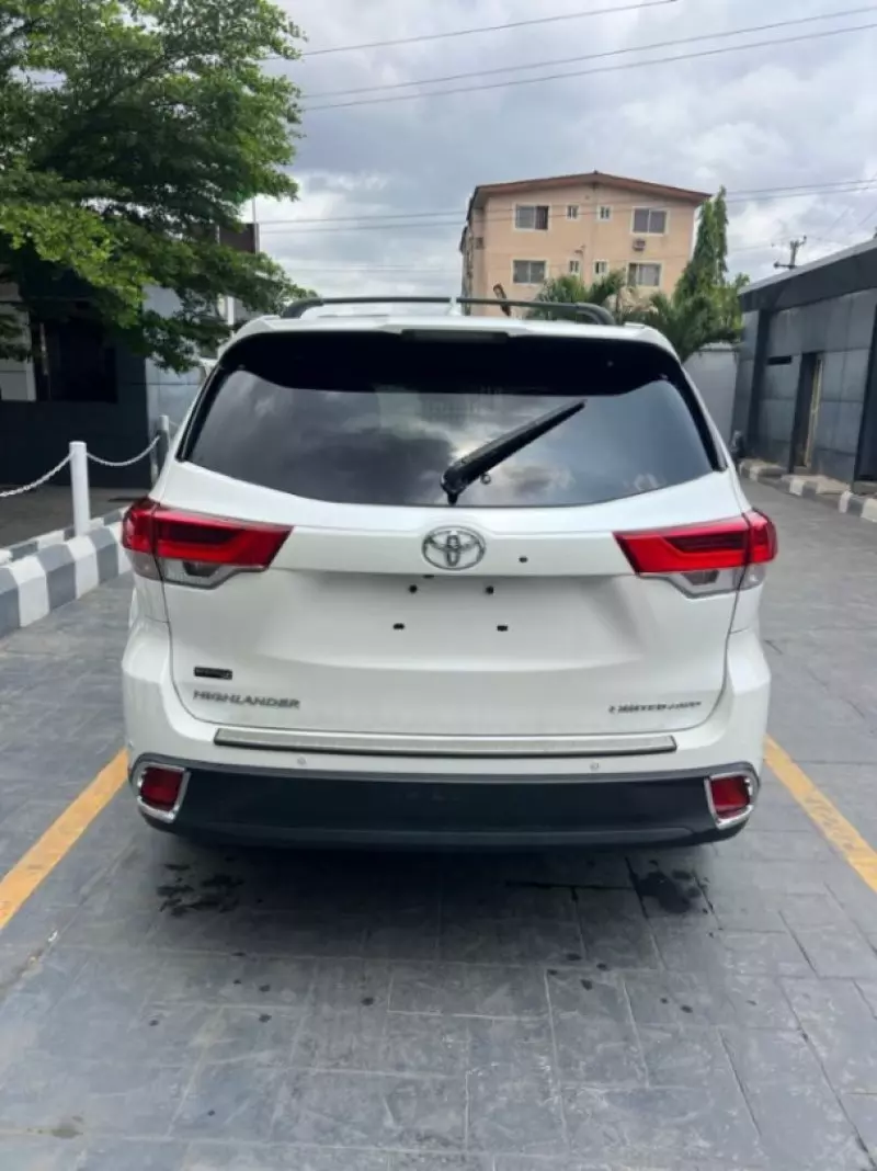 Toyota Highlander - 2015