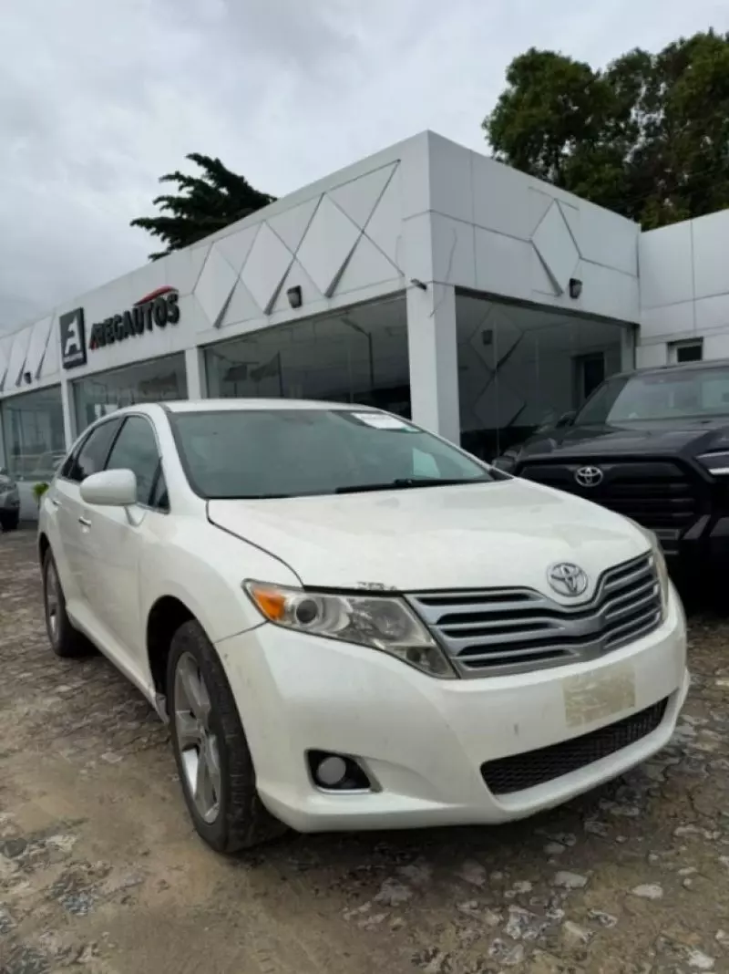 TOYOTA Venza   - 2011