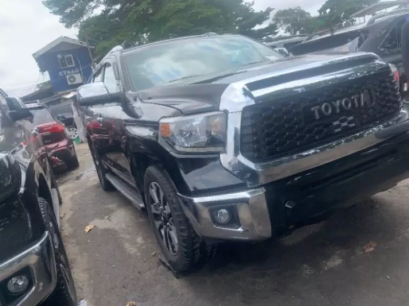 Toyota Sequoia   - 2014