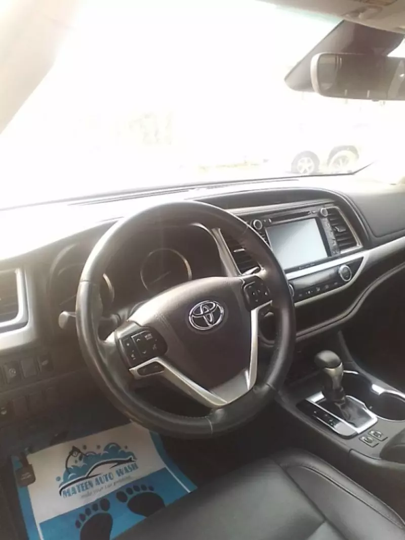 Toyota Highlander   - 2019