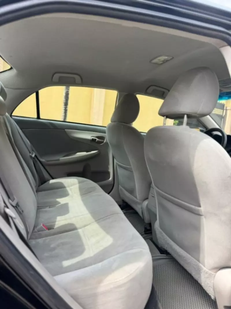 Toyota Corolla   - 2010