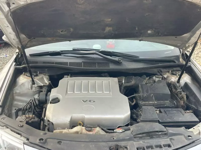 Toyota Camry   - 2012