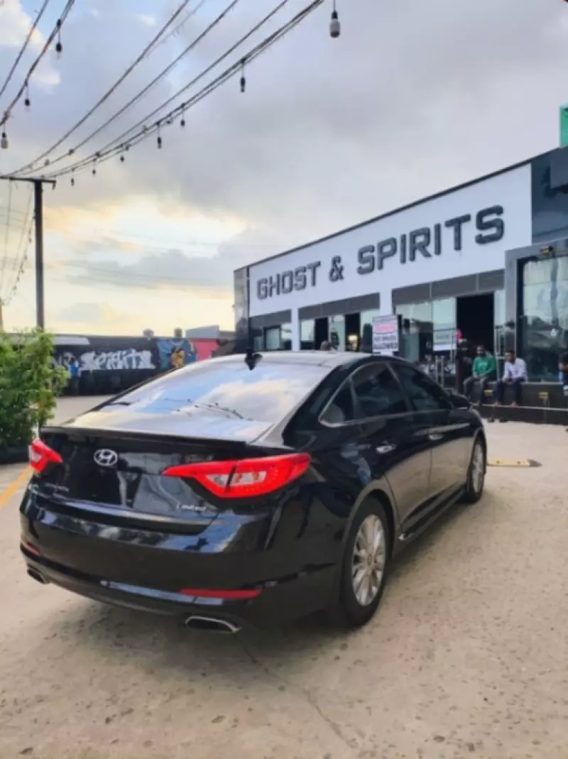 Hyundai Sonata   - 2015
