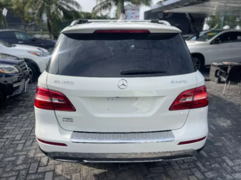 Mercedes-Benz ML 350   - 2012