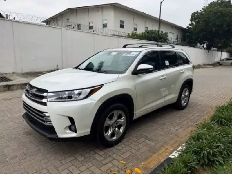 TOYOTA Highlander   - 2014