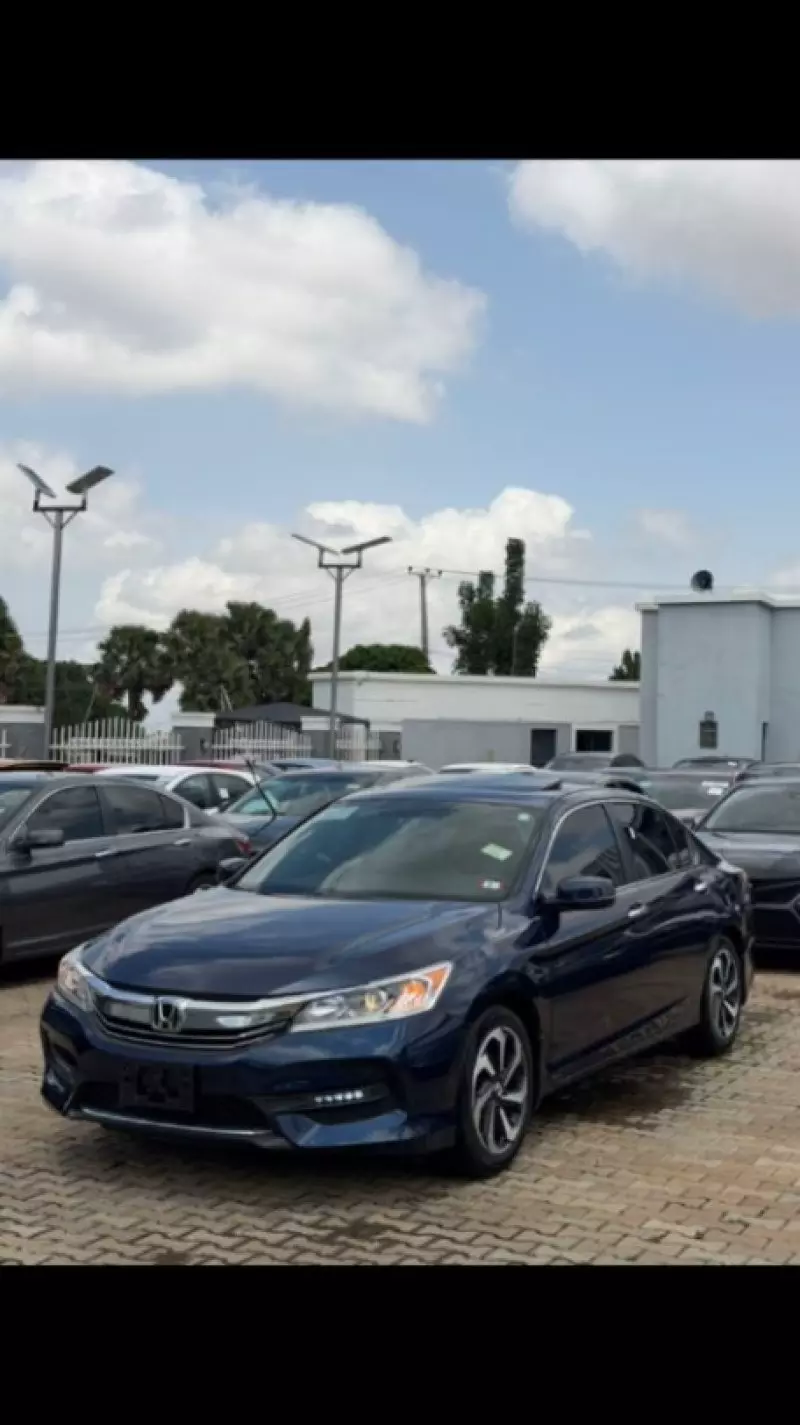 Honda Accord   - 2016
