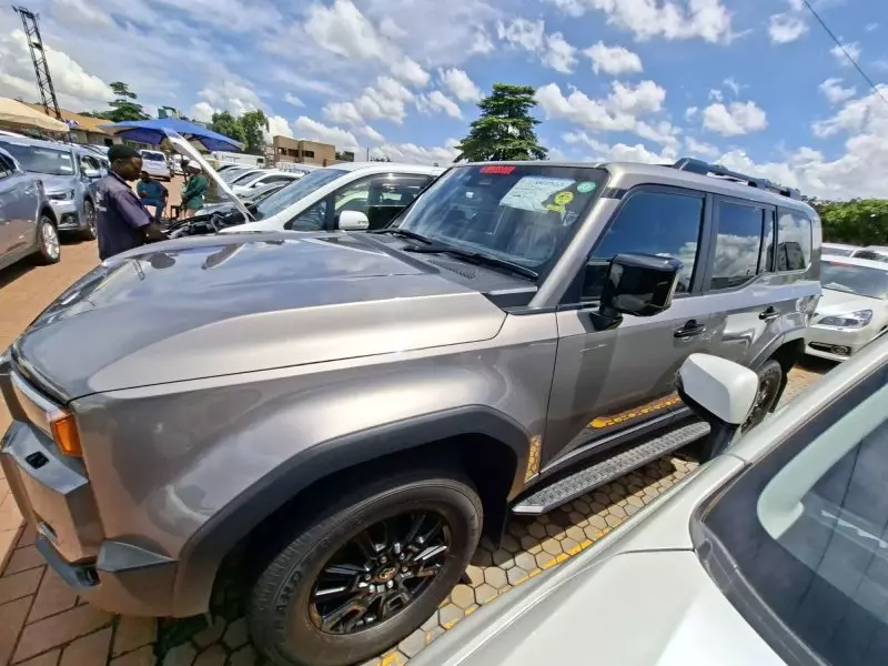 Toyota Landcruiser Prado   - 2024