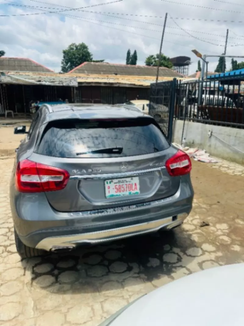Mercedes-Benz GLA 250   - 2014