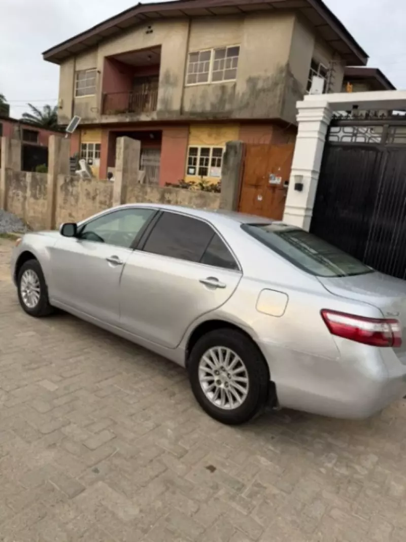 TOYOTA Camry - 2007