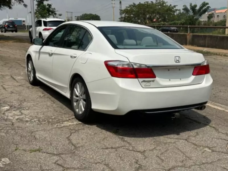 Honda Accord   - 2014