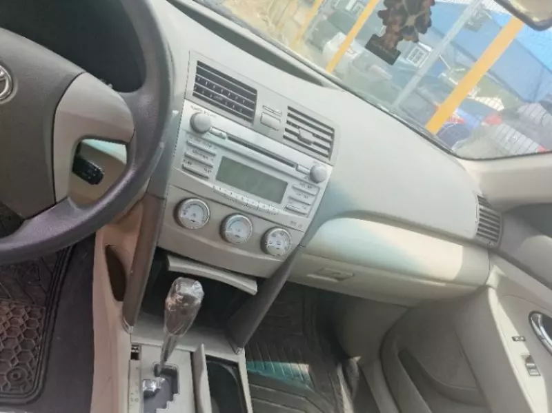 TOYOTA Camry - 2011