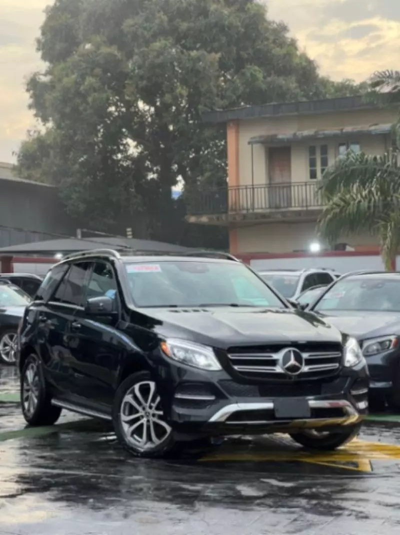 Mercedes-Benz GLE-Class   - 2016