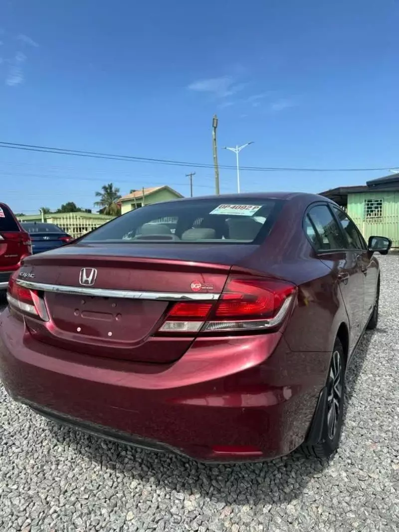 Honda Civic - 2015