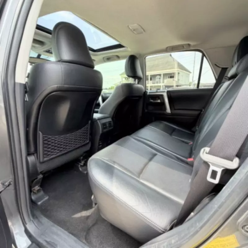 Toyota 4-Runner   - 2014