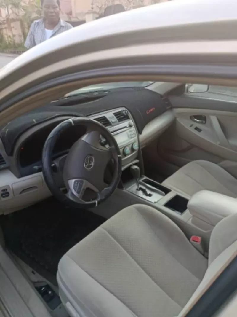 Toyota Camry   - 2008