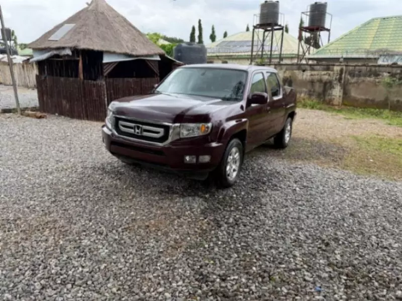 Honda Ridgeline   - 2014