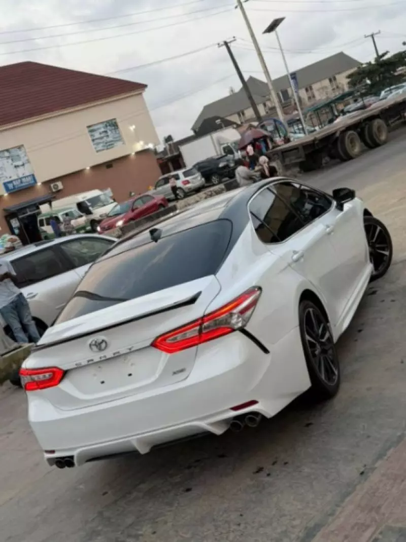 TOYOTA Camry   - 2020