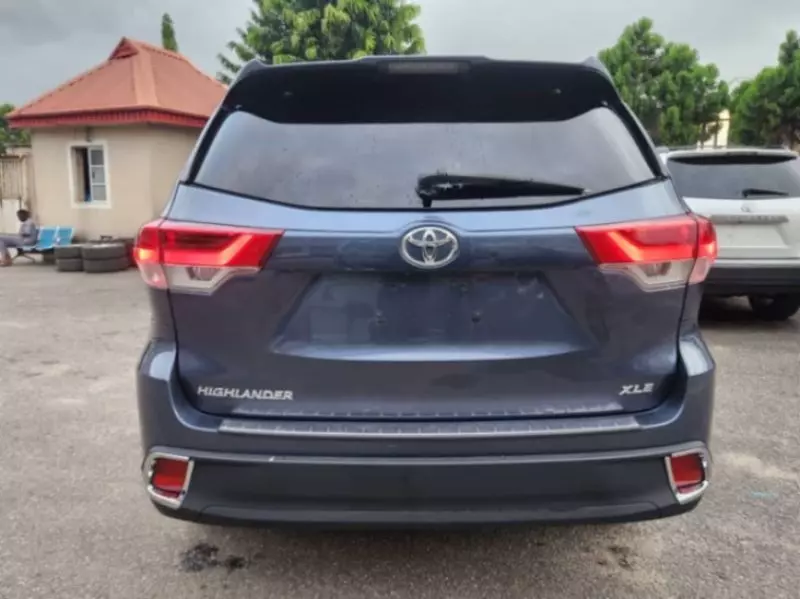 TOYOTA Highlander   - 2015