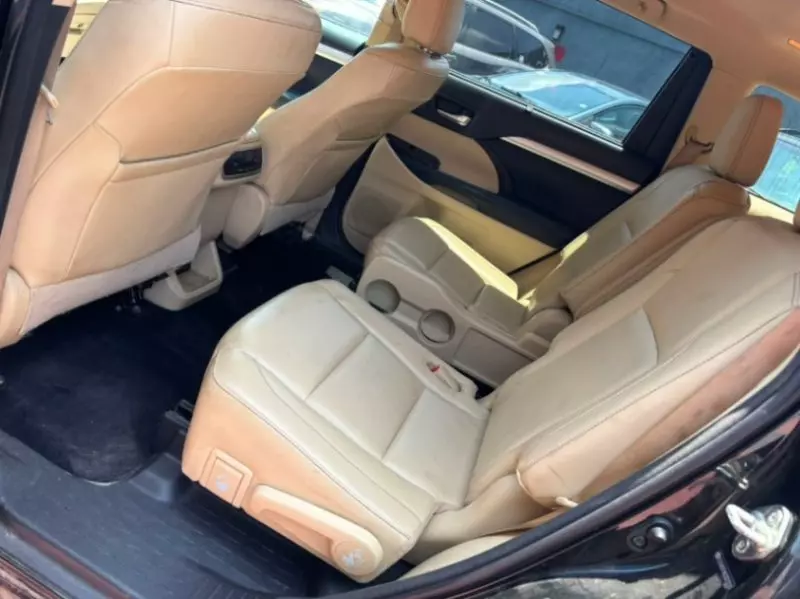 TOYOTA Highlander   - 2014