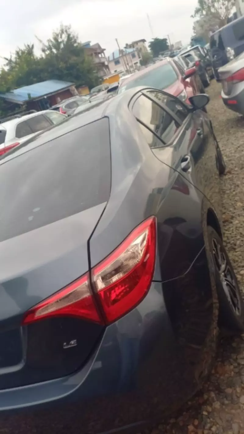 TOYOTA Corolla - 2019