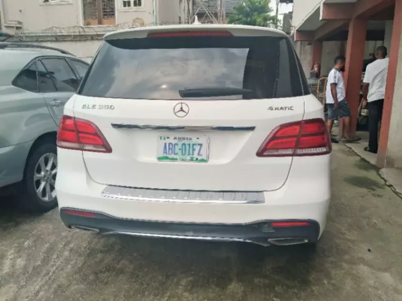 Mercedes-Benz GLE 350   - 2016