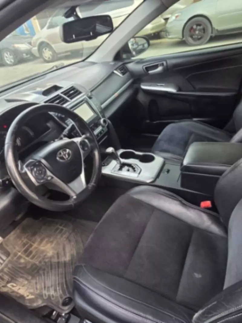 Toyota Camry   - 2013
