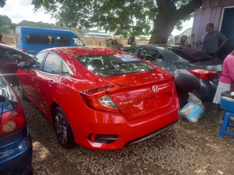 Honda Civic   - 2018