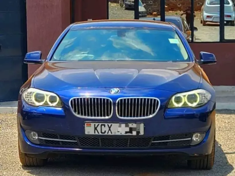 BMW 520   - 2012