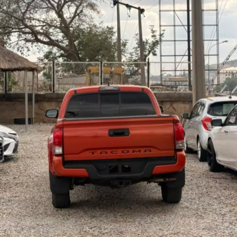 TOYOTA Tacoma   - 2016
