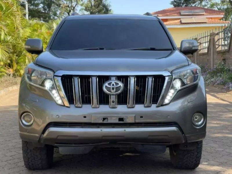 Toyota Land Cruiser   - 2012