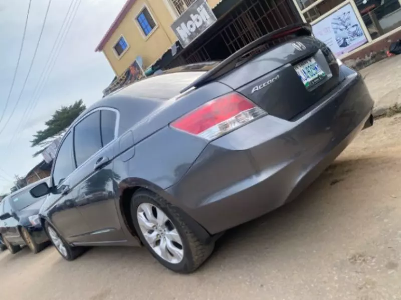 Honda Accord   - 2009
