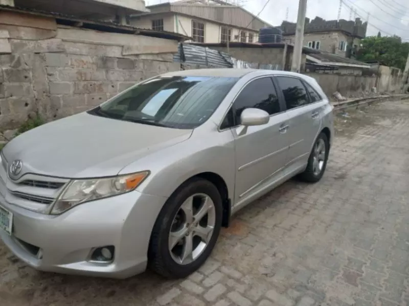 Toyota Venza   - 2009