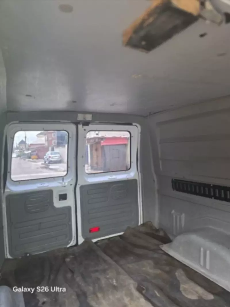 Ford E 150   - 2014