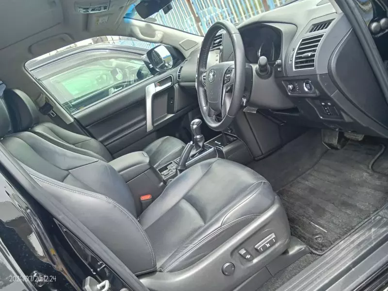 TOYOTA Landcruiser Prado - 2018