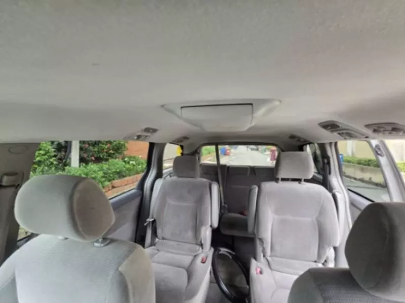 TOYOTA Sienna   - 2004