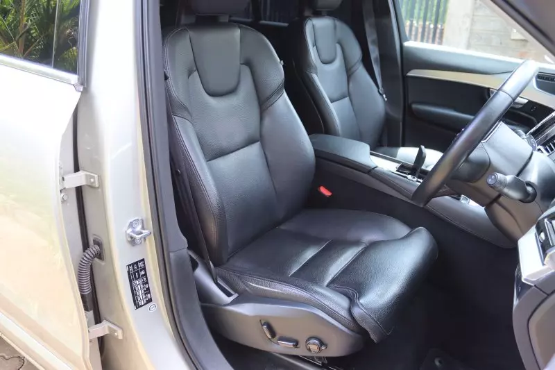 Volvo XC90   - 2016