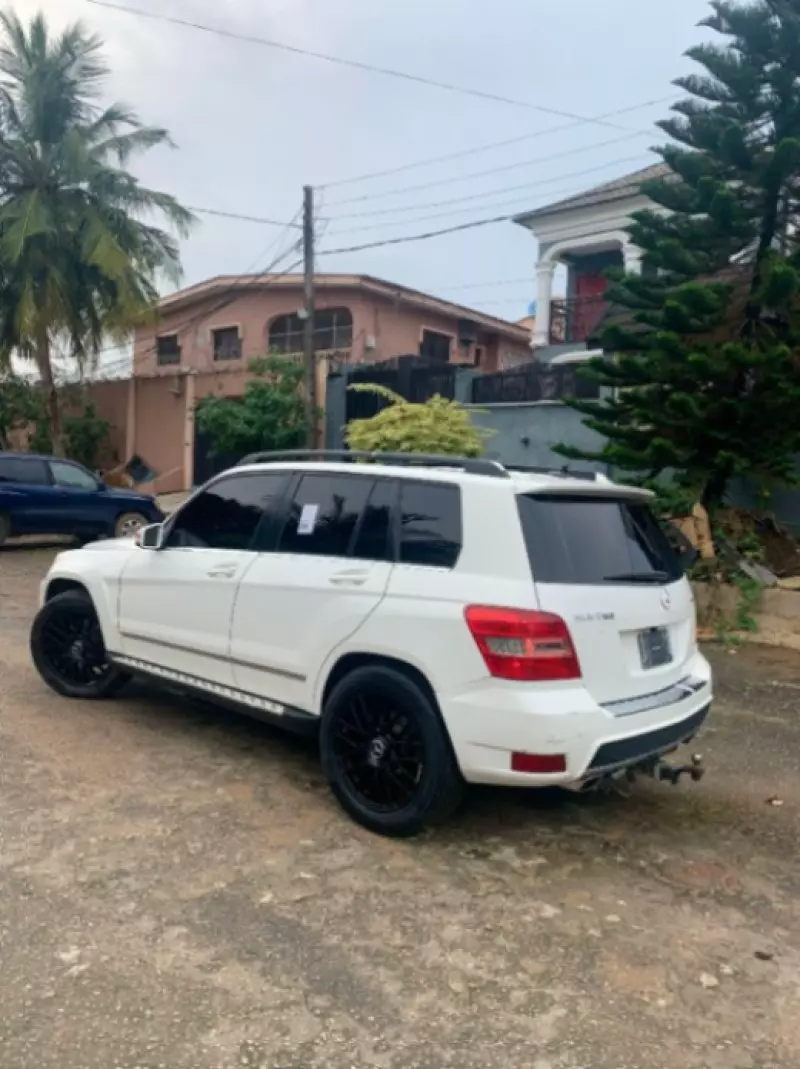 Mercedes-Benz GLK 350   - 2012