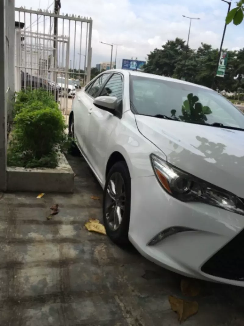 Toyota Camry   - 2015