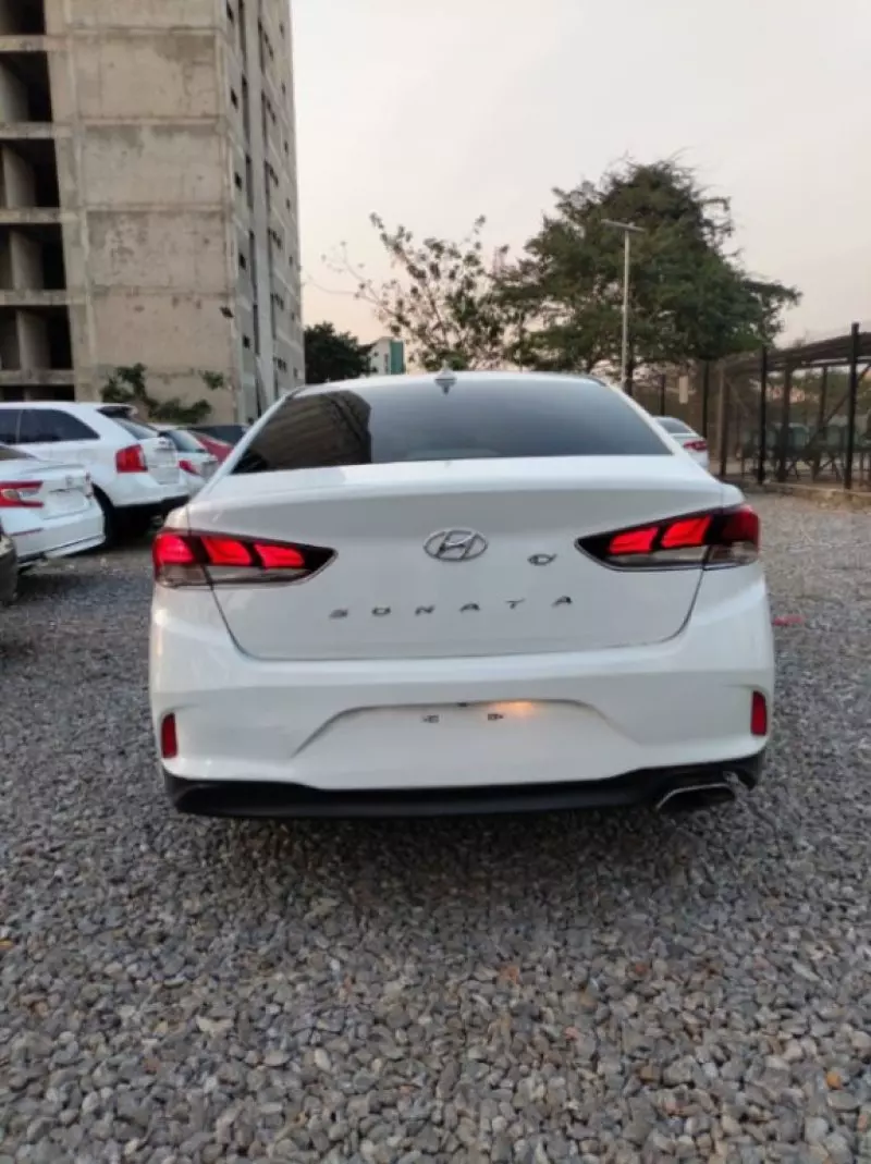 Hyundai Sonata   - 2018