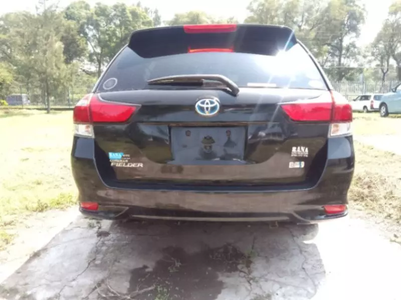 Toyota Fielder    - 2018