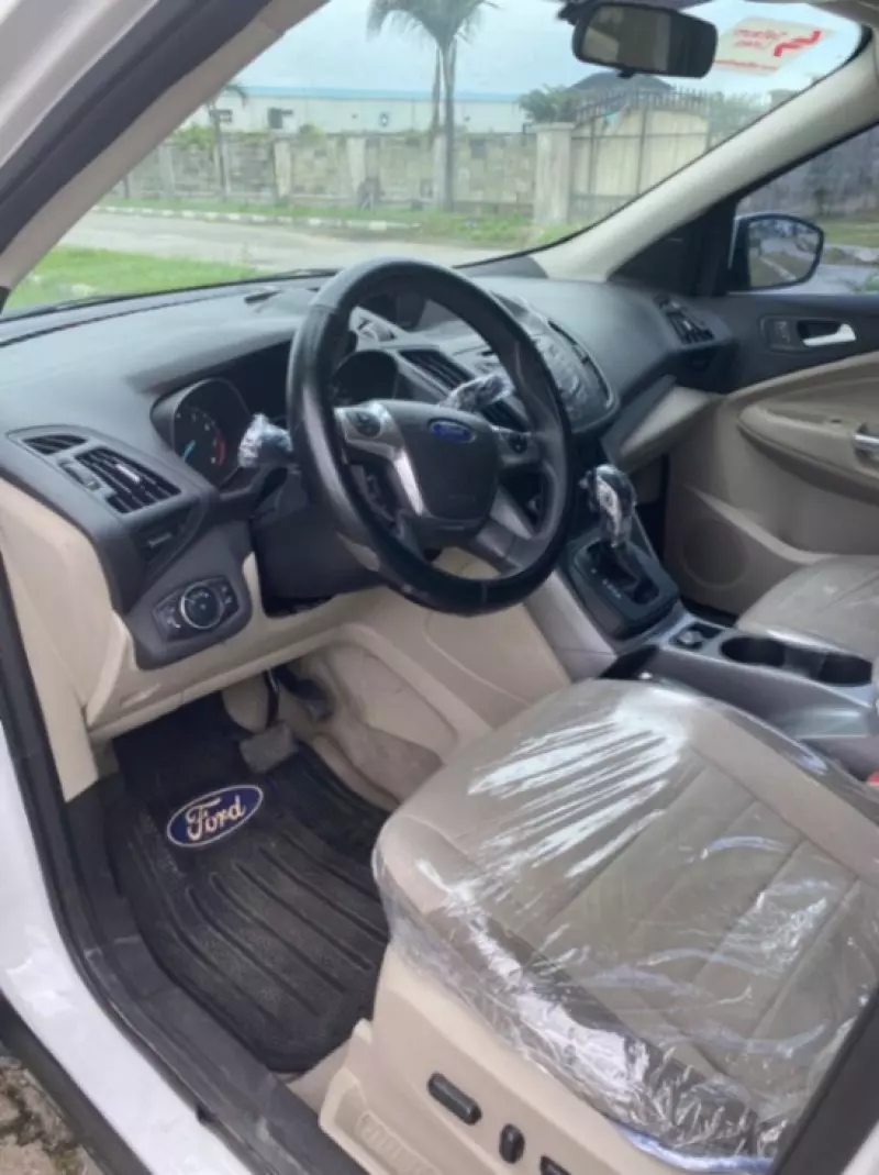 Hyundai Sonata   - 2013