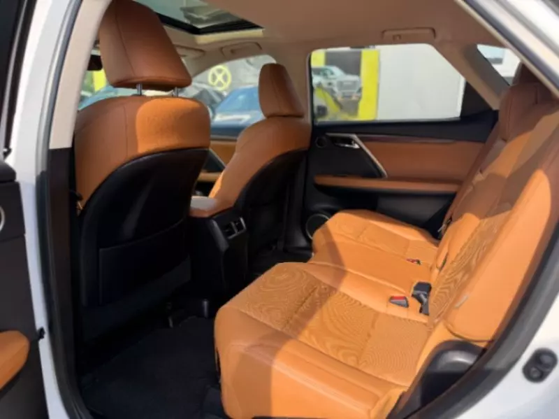 Lexus RX   - 2021