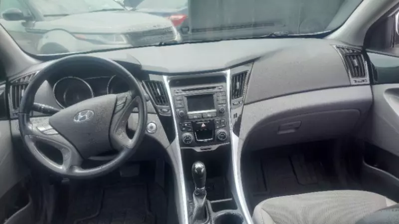 Hyundai Sonata   - 2014