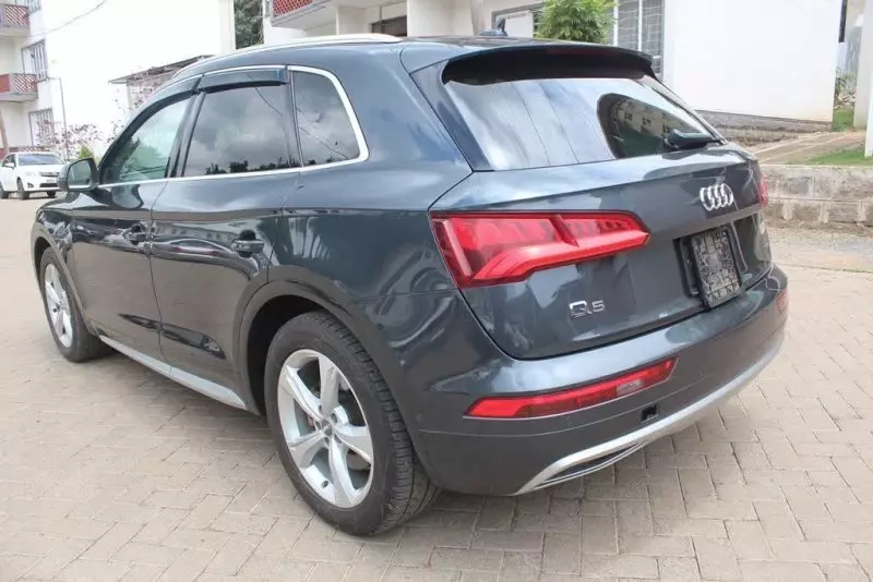 Audi Q5   - 2019