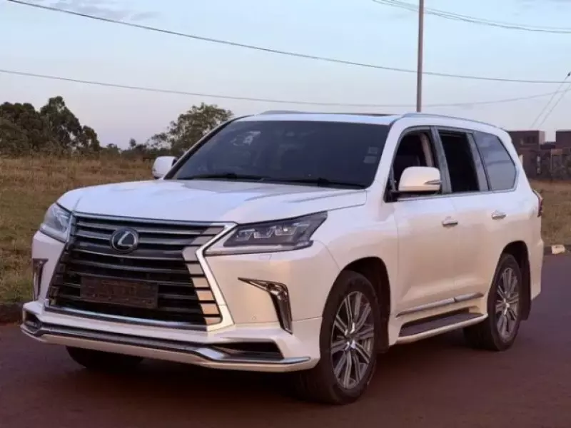 Lexus LX 570   - 2017