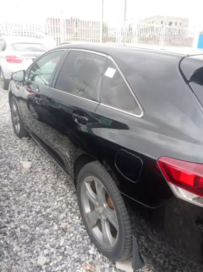 Toyota Venza   - 2014
