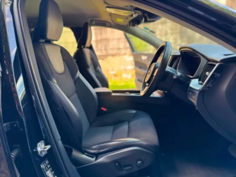 Volvo XC60   - 2019