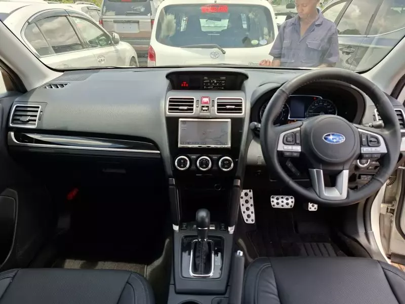 Subaru Forester   - 2017