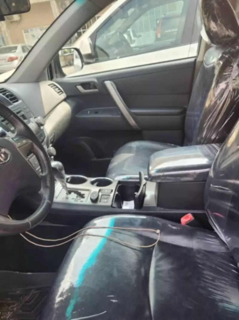 Toyota Highlander   - 2010